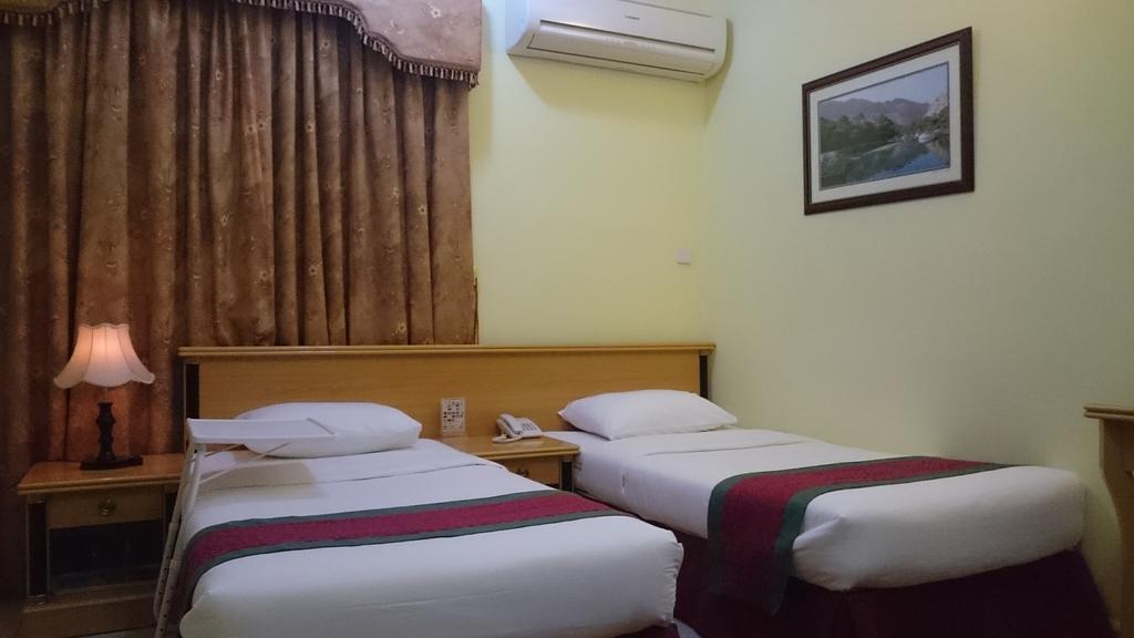 Muscat International Hotel Zewnętrze zdjęcie